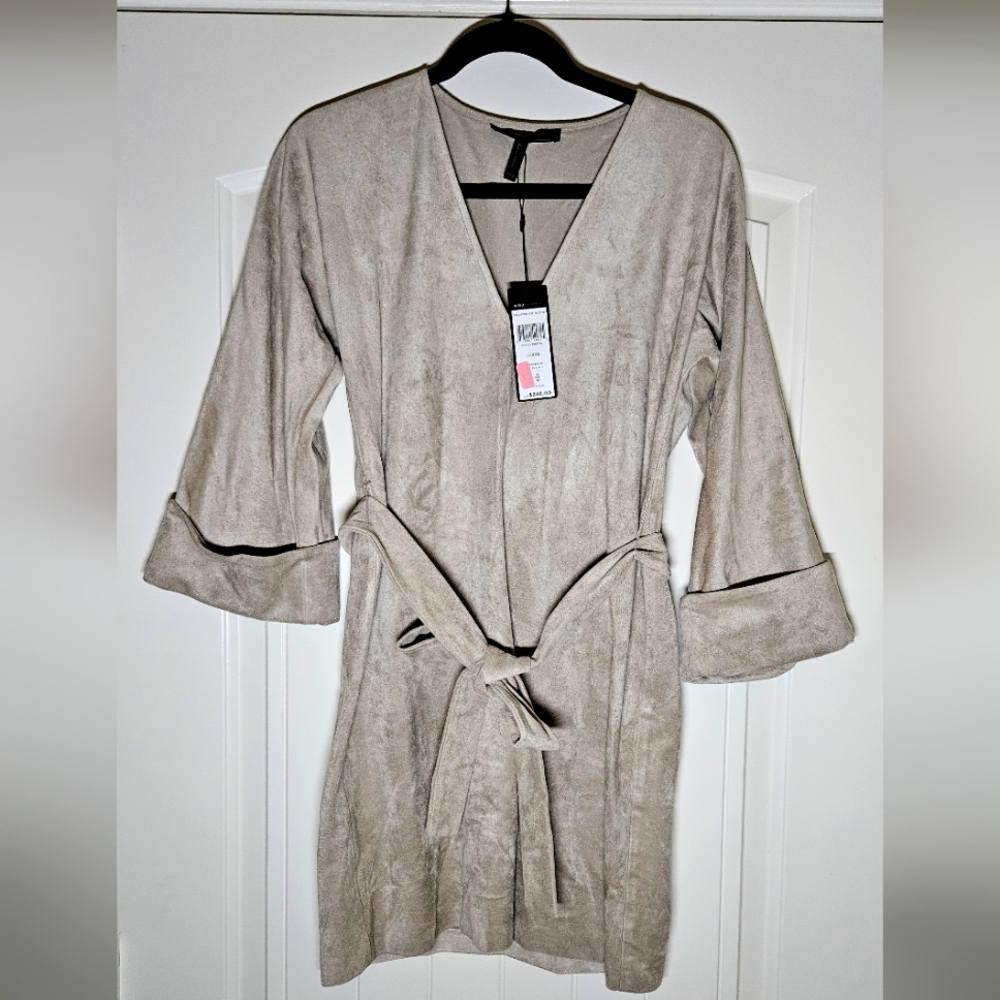 BCBG MAXAZRIA Kimono Style Dress